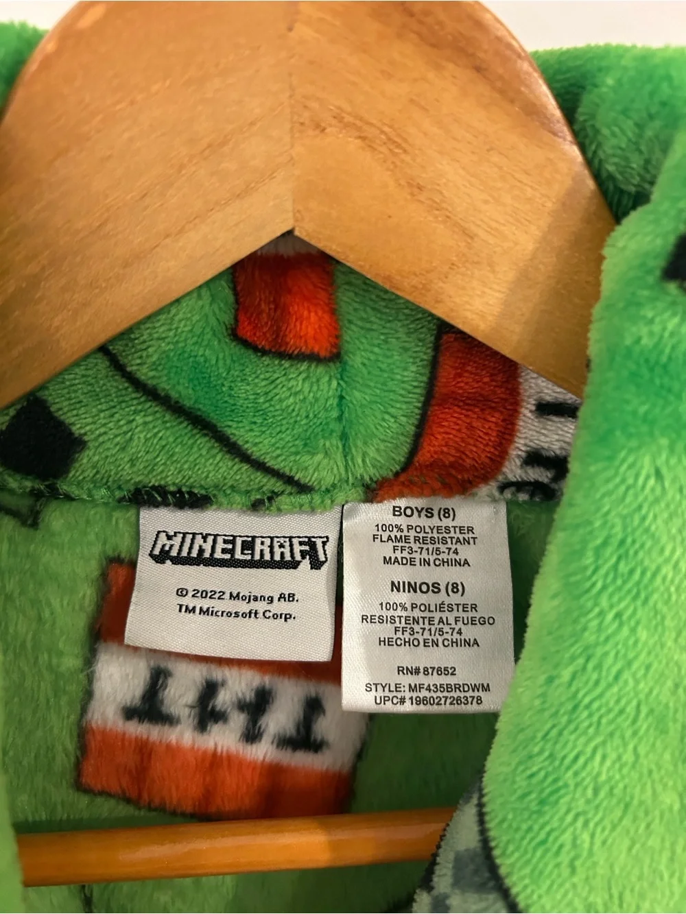 Kids Green Plush Robe with Creeper and TNT Print 🧨
